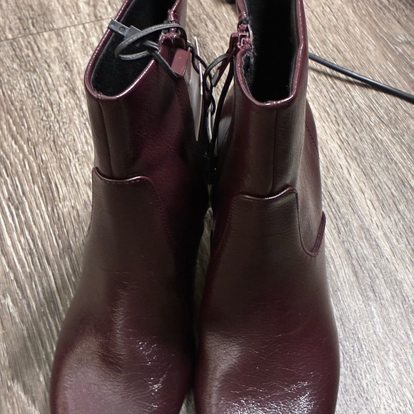 Brand New Zara Patent Leather Burgundy Ankle Boots. SZ 37 - Picture 2 of 4